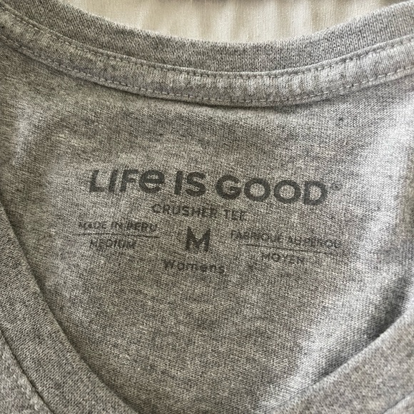 Life Is Good Crusher Vee “Perfect Pairing” size Medium, Gray - Picture 3 of 3
